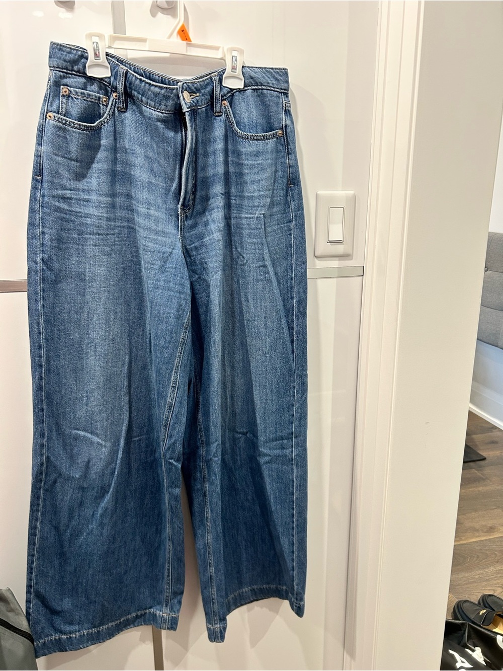 Reitmans Wide-Leg Jeans - Mid Blue